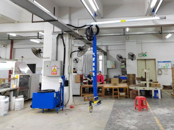 聊聊氣管式吸吊機(jī)的優(yōu)點(diǎn)